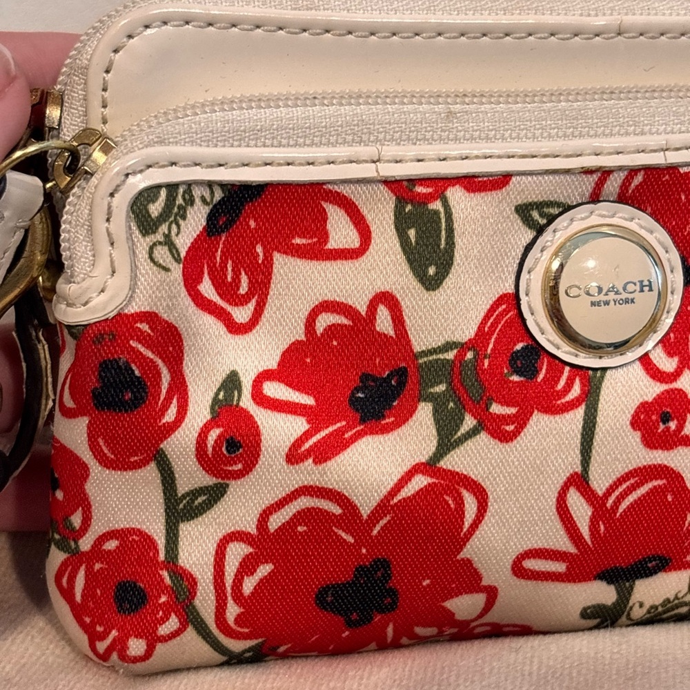 COACH Poppy Flower Print Small Wristlet (Style F48950) - Picture 5 of 16